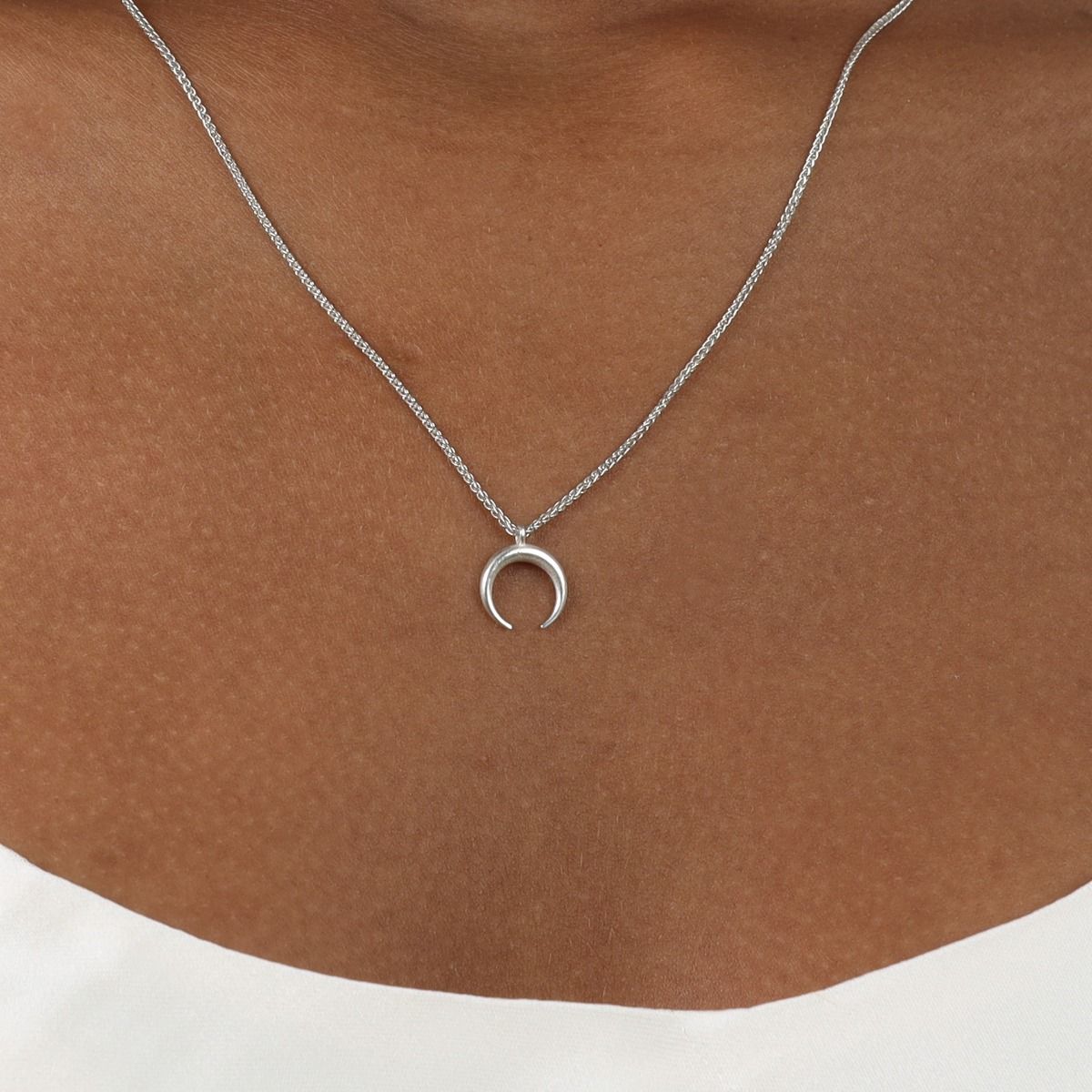 ラッキーホーンネックレス [スターリングシルバー]