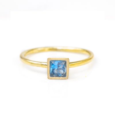 カリーナリング ・スクエア［１８Kゴールドヴェルメイユ］