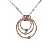 愛の世界誕生石ハンマーテクスチュア・ネックレス［ローズゴールドメッキ］