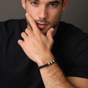 黒いオニクス名入れメンズブレスレット ・ １８Kゴールドヴェルメイユ