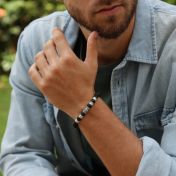 十字架付き黒いオニクス名入れメンズブレスレット