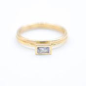 カリーナリング バゲット・ホリゾンタル［18Kゴールドメッキ］