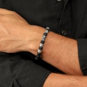 ハムサ火山岩メンズ名入れブレスレット