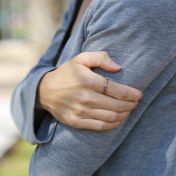 心の絆リング・ノット　[18K金ヴェルメイユ]