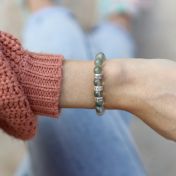 ハチドリ刻印ブレスレット［スターリングシルバー］